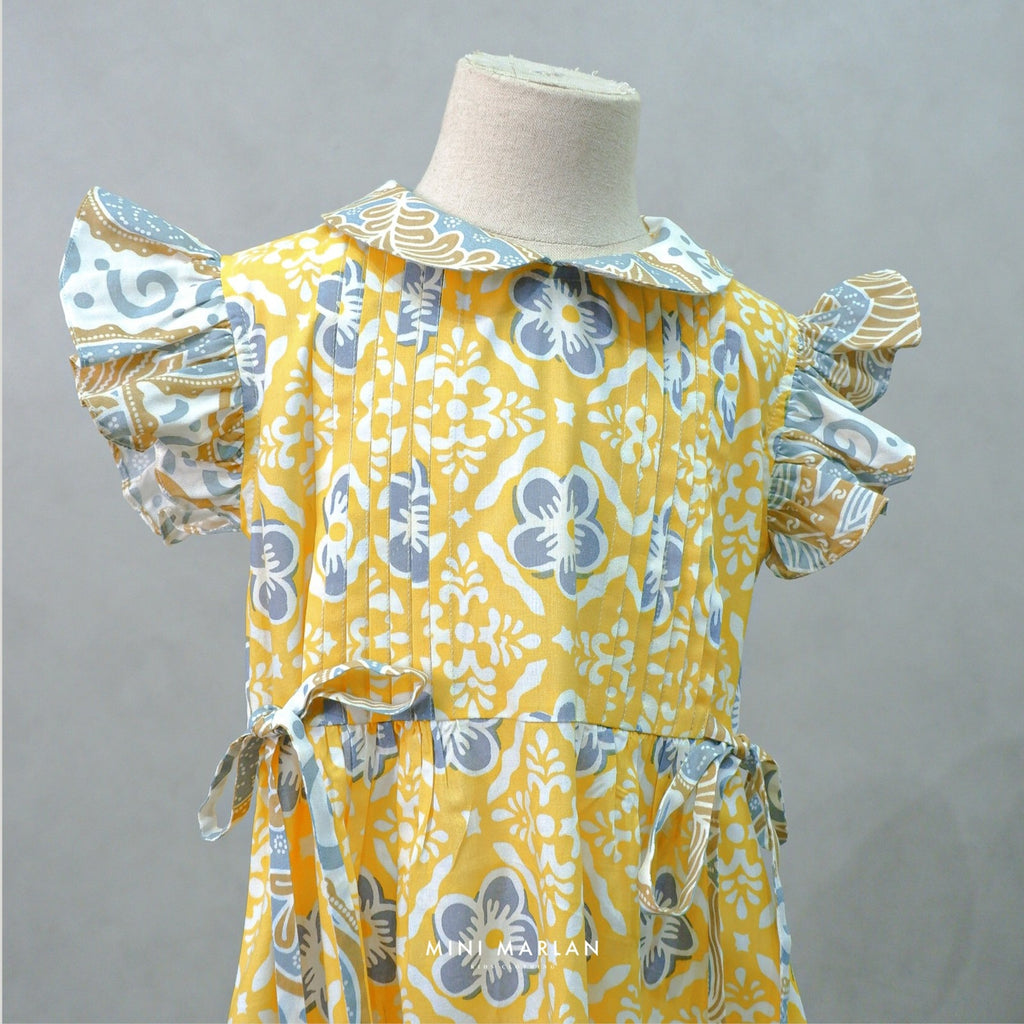 Gita Batik Girl Dress – Contemporary Cultural Elegance