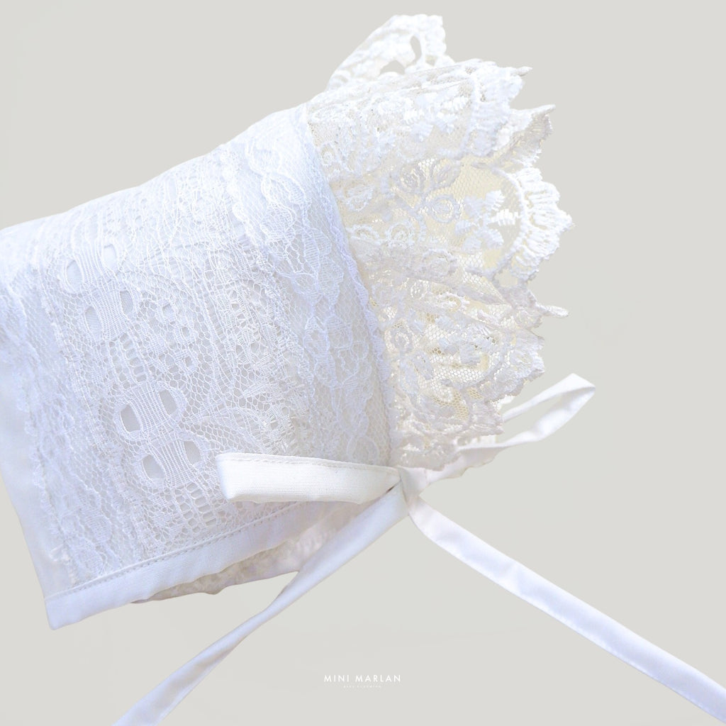 Celyn Lace Bonnet – Embroidered Cotton Lined Bonnet