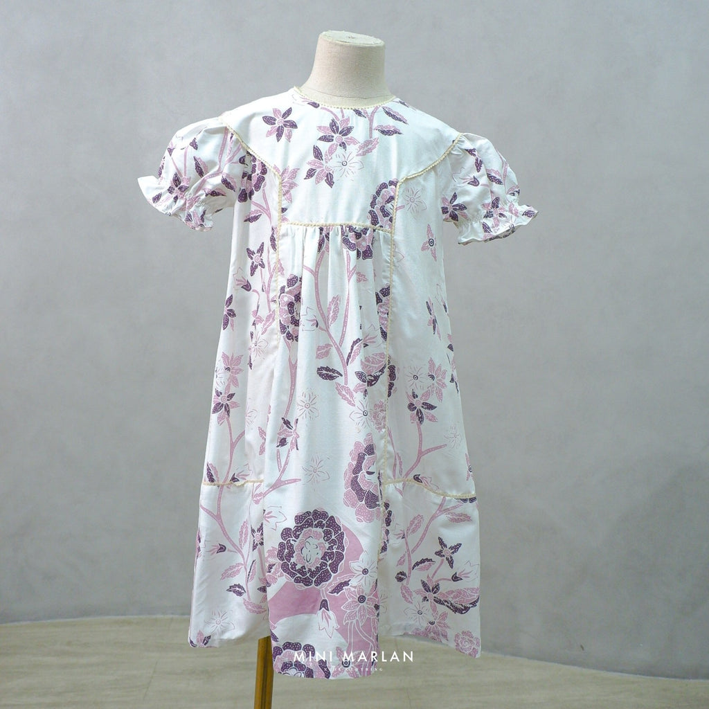 Pelita Batik Girl Dress – Contemporary Cultural Elegance
