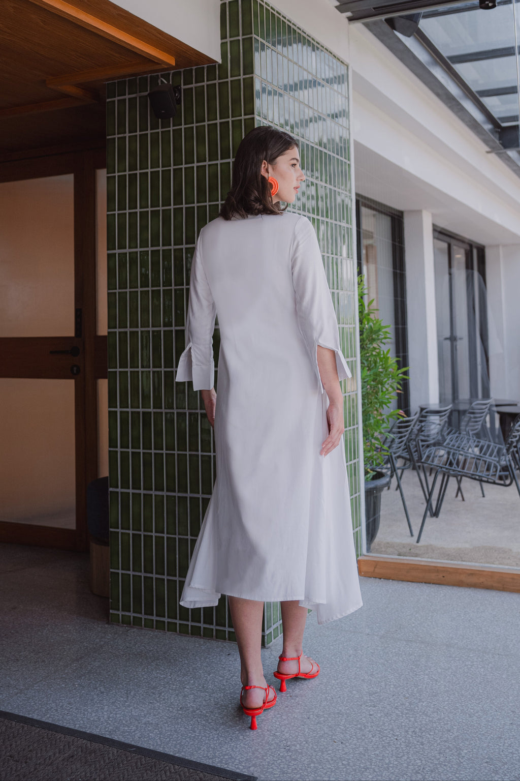 Lela Lace Trim Midi Dress – White Twill Rayon Long Sleeve Dress