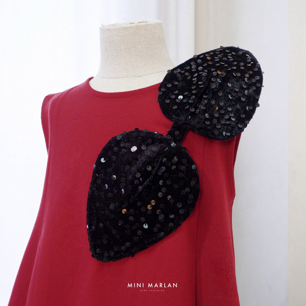 Carol Glitter Bow Dress – Festive Red Sleeveless Dress with Sequin Detail