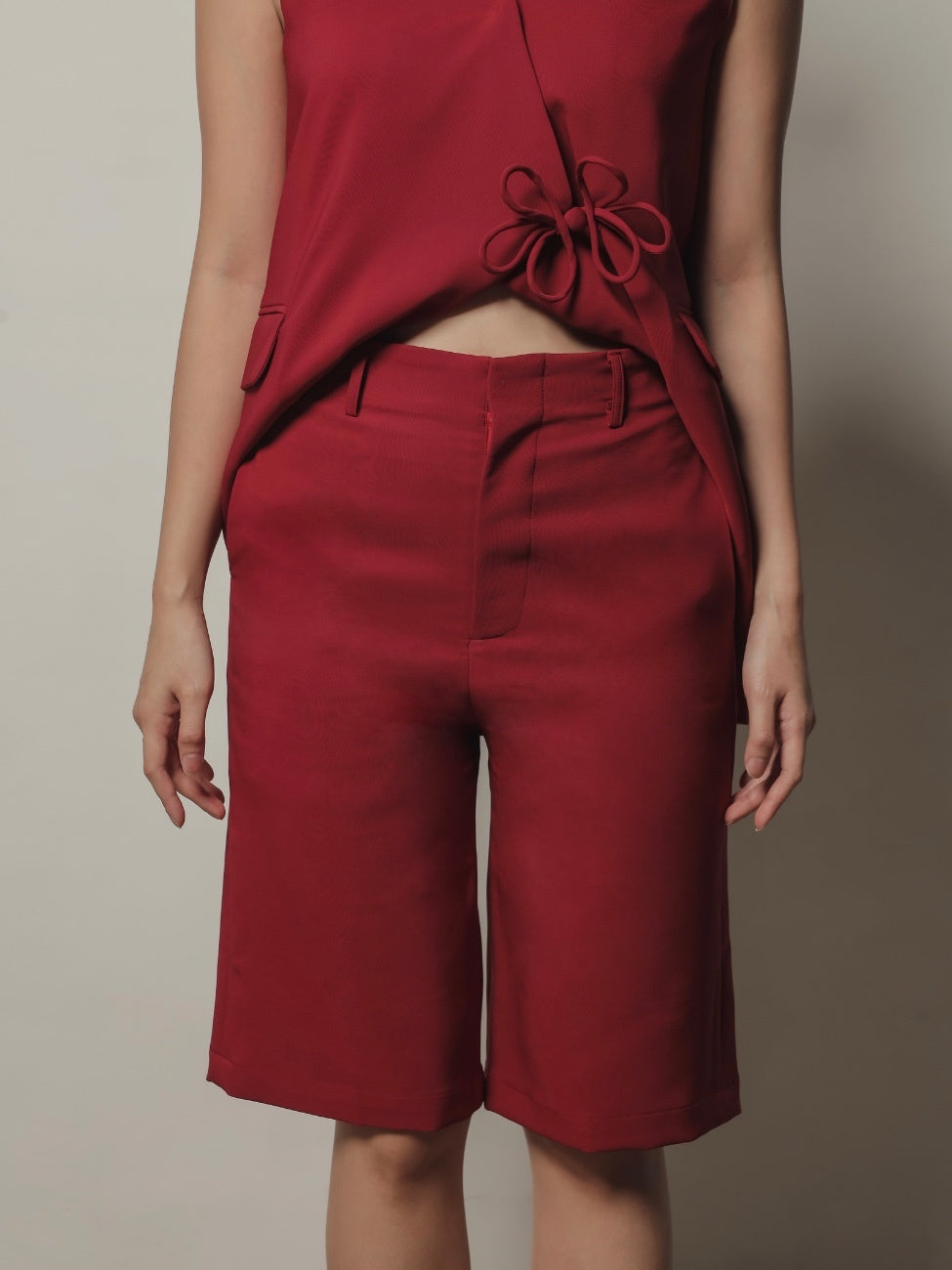 Tulips Woman Shorts – Maroon Red Cotton Blend Tailored Shorts
