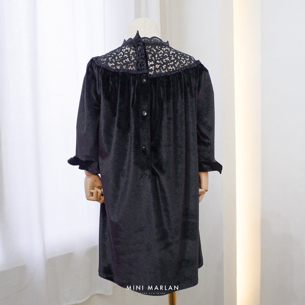 Ivy Lace Black Dress – Sumptuous Velvet & Lace Dress