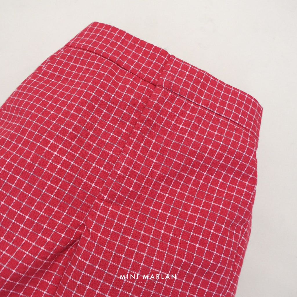 Carol Check Boy Shorts – Classic Red Grid Pattern Cotton Shorts