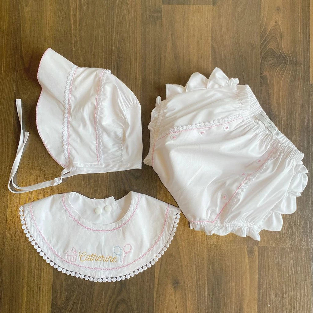 Gippy Flare Bonnet & Diaper Cover Set – Playful Japanese Elegance