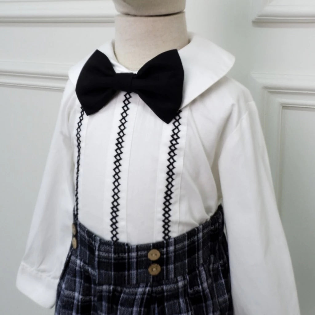 English Knitted Bow Tie – The Classic Gentleman’s Accessory