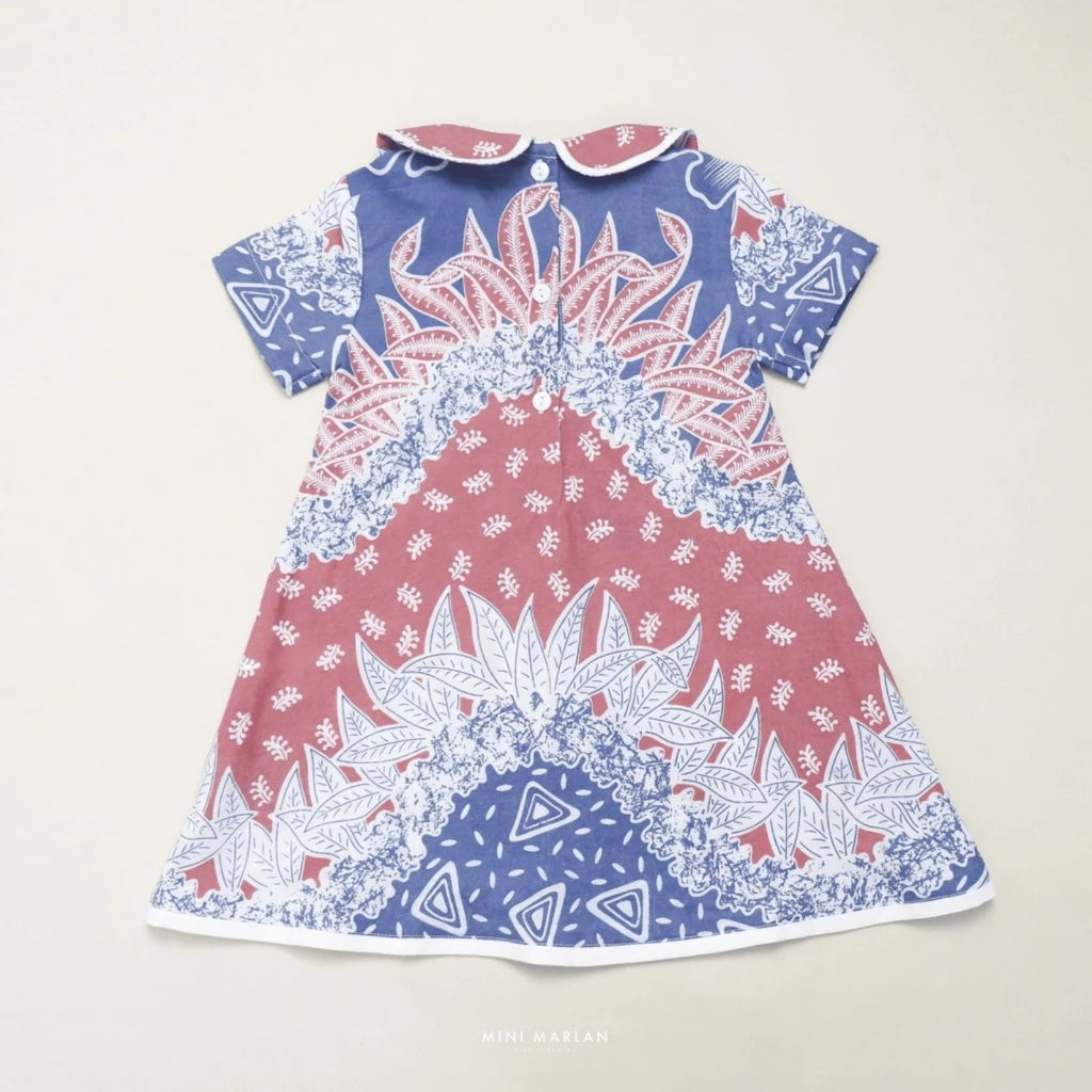Aksa Batik Girl Dress – Contemporary Cultural Elegance