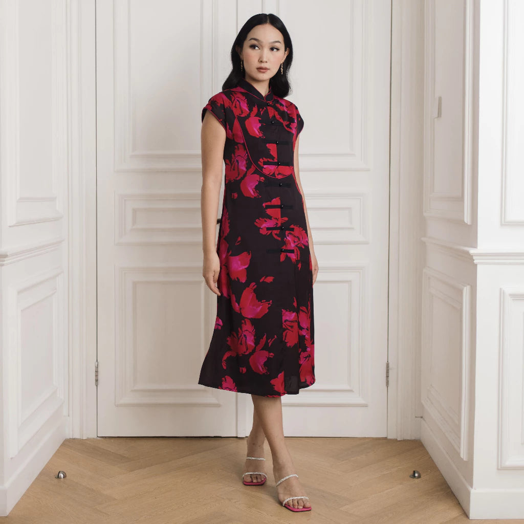 Camelia Black Floral Woman Qipao Dress – Sophisticated Modern Elegance