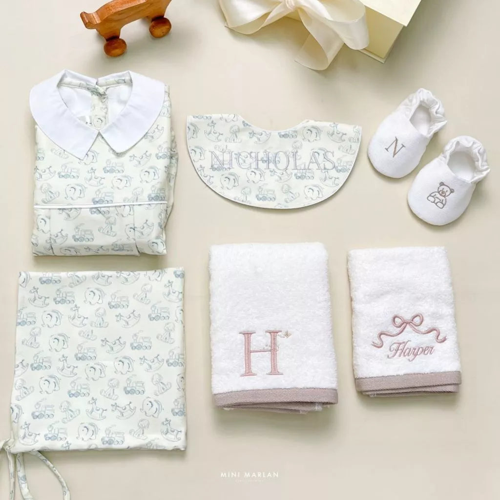 Newborn Gift Set (Unisex) – The Ultimate Welcome Keepsake