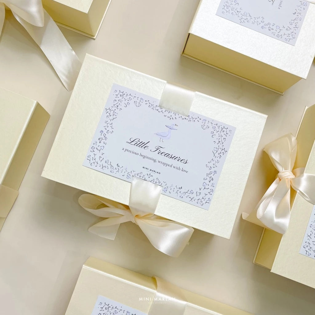 Newborn Gift Set (Unisex) – The Ultimate Welcome Keepsake